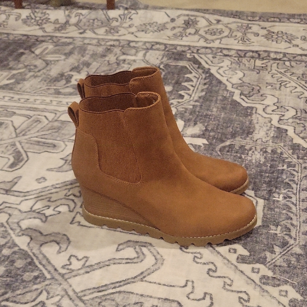 Tan Suede Ankle Boots - Picture 5 of 7